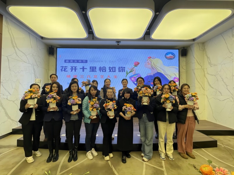 1710488430479534.jpg 插花.jpg